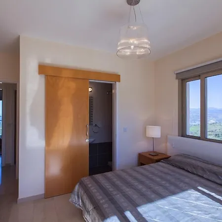 Latchi Panorama Luxury Villas *